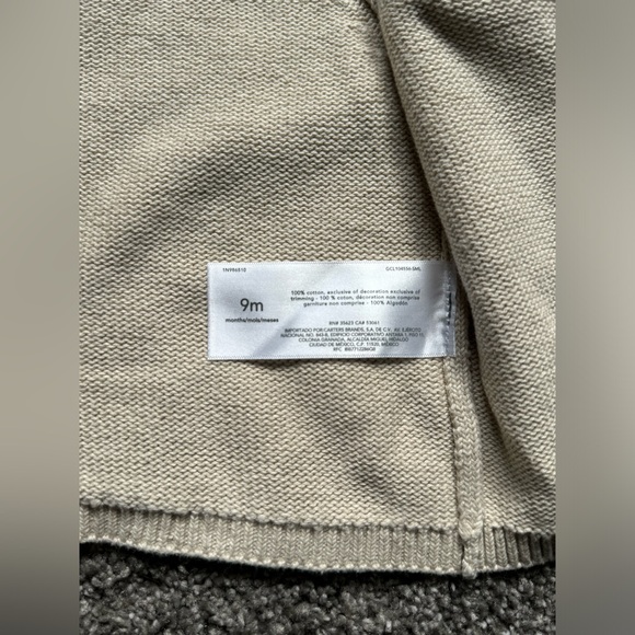 Carter’s 6-9 month embroidered floral cardigan - Picture 4 of 5